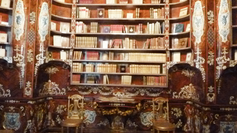 Quirinale Biblioteca dei Piffetti Il Quirinale? Diventi un museo. Ed è dibattito nazionale