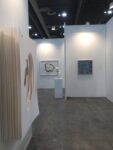 Zona Maco 2015 Eduardo Secci Contemporary 1 Prime immagini dalla fiera Zona Maco, appena aperta a Città del Messico. Al Centro Banamex tanta folla e collezionisti iperattivi