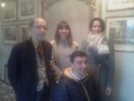 Angelica Sule Zsuzsanna Stanitz e Lorenzo Balbi con Fulvio Ferrari a Casa Mollino Foto Lorenzo Balbi Diario di una residenza. Da Venezia a Merano, viaggio verso Est dei giovani curatori stranieri alla Fondazione Sandretto Re Rebaudengo di Torino