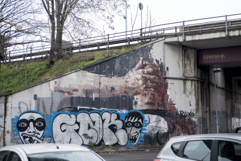 Borondo Logout Project vandalizzato Street Art. Tra riqualificazione e vandalismo