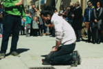 CaLibro Festival 2015 ©Serena Facchin 12 Street artist e poeta: ivan porta a Città di Castello “Il verso più lungo del mondo”. Le foto della performance per CaLibro