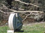 Danni del vento alla Fattoria di Celle Il parco della Fattoria di Celle devastato dal vento. Ecco qui i danni causati al famoso parco di scultura contemporanea creato nel pistoiese da Giuliano Gori