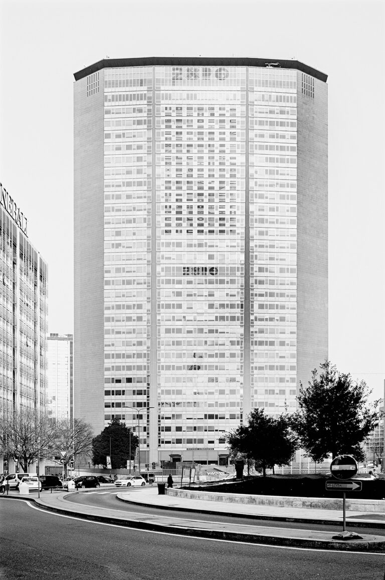 Gio Ponti e collaboratori, Torre Pirelli, Milano (1956-1960) © Daniele Zerbi