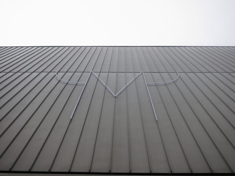 Inaugurazione MUDEC Milano 01 Ecco le immagini dell'inaugurazione del MUDEC di Milano. Dopo 12 anni di lavori, apre il nuovo Museo delle Culture griffato Chipperfield