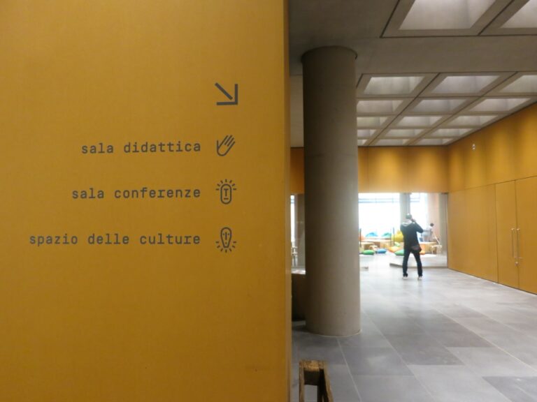 Inaugurazione MUDEC Milano 03 Ecco le immagini dell'inaugurazione del MUDEC di Milano. Dopo 12 anni di lavori, apre il nuovo Museo delle Culture griffato Chipperfield