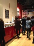 Inaugurazione illy caffè Milano 01 Illy si allea con Lia Rumma per il suo primo caffè flagship store a Milano. Immagini dall'opening in Piazza Gae Aulenti, fra Salgado e Kentridge