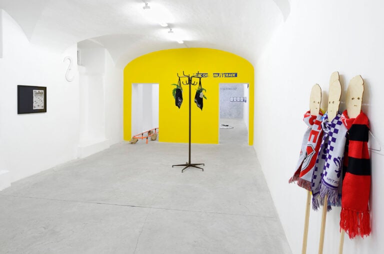 John Henry Newton – Trust me, I’m firing on all cylinders - veduta della mostra presso Frutta Gallery, Roma 2015