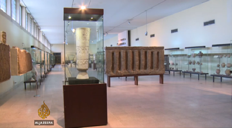 La riapertura del Museo nazionale iracheno di Baghdad still da video Aljazeera 06 Non solo Stato Islamico. Immagini della riapertura a Baghdad del Museo nazionale iracheno: una delle più grandi collezioni archeologiche del mondo