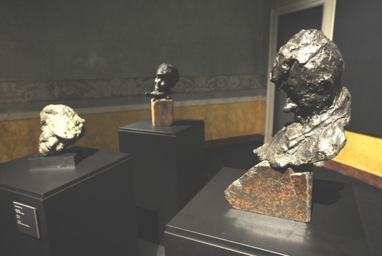 Medardo Rosso – La luce e la materia - veduta della mostra presso la GAM, Milano 2015 - photo Fabrizio Stipari-24 Ore Cultura