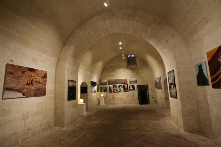 Museo della Fotografia di Matera Matera ha il suo Museo della Fotografia, intitolato a Pino Settanni: i suoi ritratti di personaggi celebri in mostra a Palazzo Viceconte