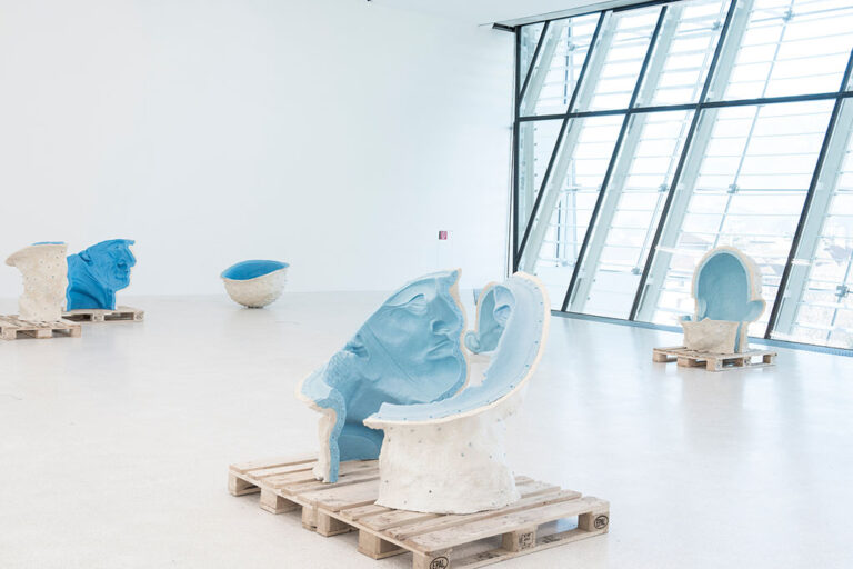 Rossella Biscotti, Le Teste in Oggetto, 2014 - veduta dell'allestimento presso Museion, Bolzano 2015 - courtesy the artist and Museion - photo Luca Meneghel