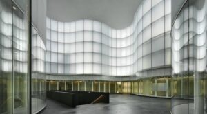 Chipperfield vuole bloccare l’apertura del Museo delle Culture, ma Milano se ne frega: si inaugura il 26 marzo con due grandi mostre “esotiche”