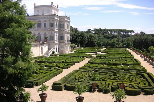 Apriamo al pubblico Villa Pamphilj. Dopo il Quirinale, a Roma parte un appello per valorizzare l’edificio dell’Algardi, oggi della Presidenza del Consiglio