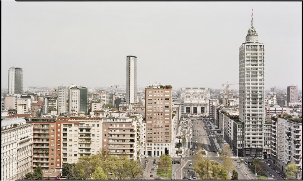 L’Italia attraversata dalla fotografia. Una grande mostra a Milano