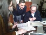 Zsuzsanna Stanitz e Lorenzo Balbi con Alberto Garutti nel suo studio Diario di una residenza. Entra nel vivo il progetto con i giovani curatori stranieri alla Fondazione Sandretto Re Rebaudengo di Torino