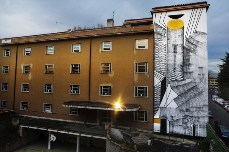 wunderkammern 2501 murales giorgiocoencagli 059 small Iacurci e 2501 a Torpignattara, ultime firme per il progetto Light up Torpigna! Due nuovi murales appena sfornati a Roma. Le prime foto