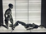 Björk al MoMA - I due Robot protagonisti del video del 1999 All is full of love