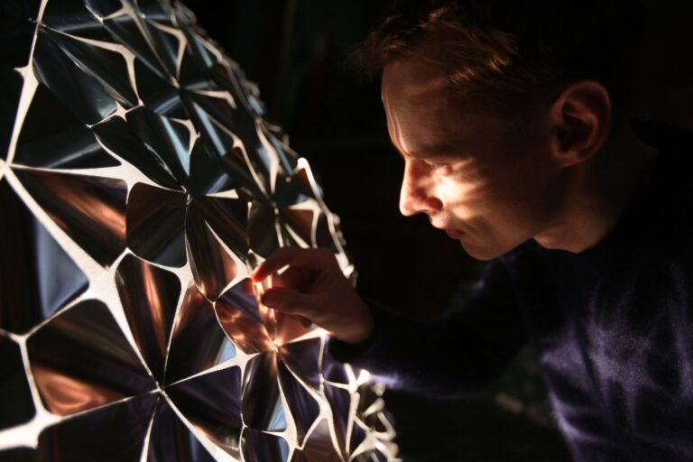 Daan Roosegaarde credit Daan Roosegaarde Salone Updates: il “guru” Daan Roosegaarde al Museo Nazionale Scienza e Tecnologia. Il futuro del design dell’interazione