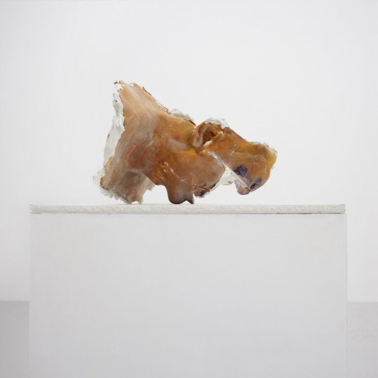 Felix Schramm, Quiet Might, 2008, cera,gesso,pigmenti,cm23x31x31