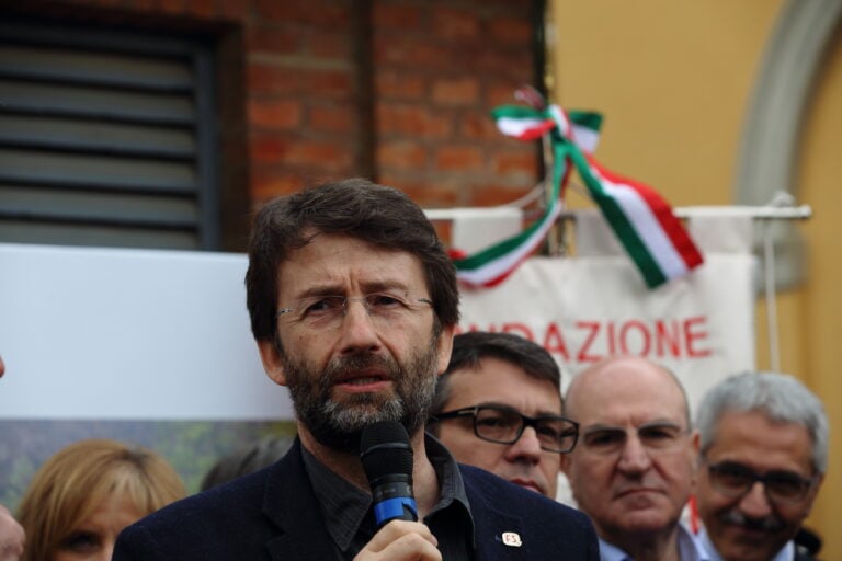 Franceschini alla stazione di Siena foto Matteo Nardone Il Ministro Dario Franceschini presenta in Val d'Orcia il progetto Itinerari. Treni vintage per un turismo di qualità