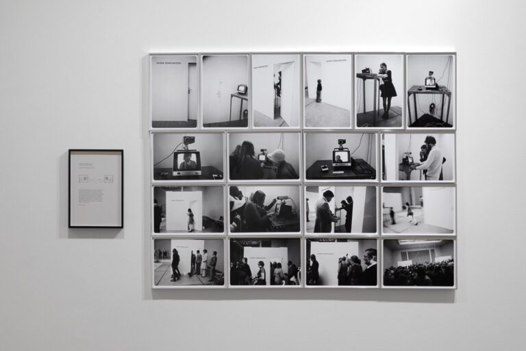 Franco Vaccari, Esposizione in Tempo Reale N.5, Comunicazione segreta, 1974 - courtesy the artist and P420, Bologna