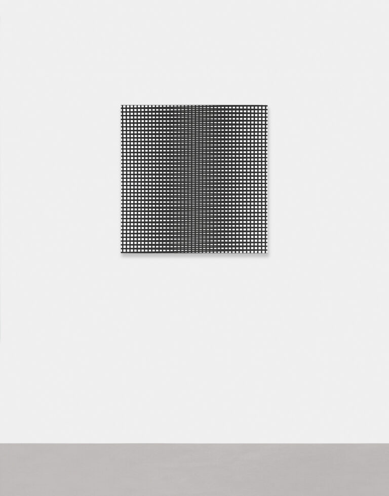 François Morellet - One more time - veduta della mostra presso A arte Invernizzi, Milano 2015 - photo Bruno Bani, Milano