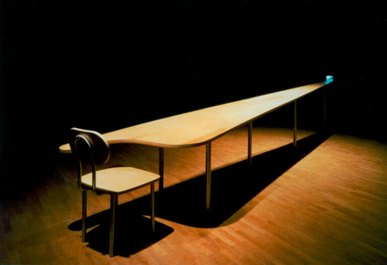 Gary Hill, Learning Curve (Still point), 1993