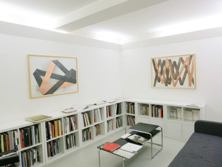 Hidetoshi Nagasawa – Sette anelli - veduta della mostra presso la Galleria Renata Fabbri, Milano 2015