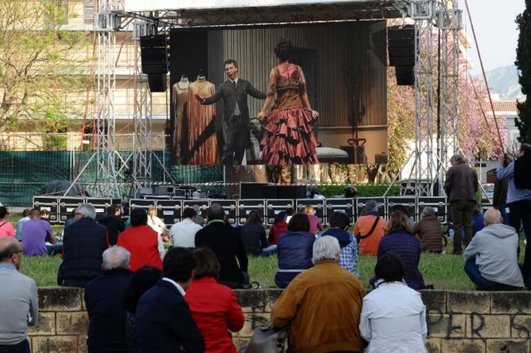 La Cavalleria Rusticana in Piazza Magione, a Palermo