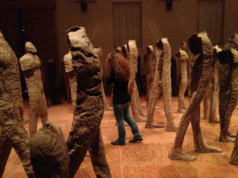 Magdalena Abakanowicz Isola di San Giorgio Venezia Immagini in anteprima della grande installazione che riporta a Venezia Magdalena Abakanowicz. Una tragica e umana coreografia, da vedere sull'Isola di San Giorgio