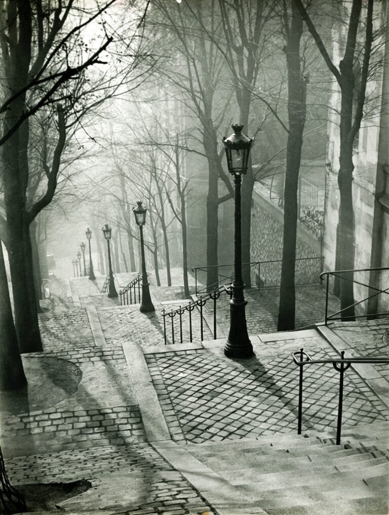 Montmartre, 1932 © Estate Brassaï