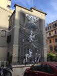 Nicola Verlato Hostia 2015 3 e1429889565165 Nicola Verlato celebra Pasolini a Torpignattara. Roma ha un nuovo, grande murale a cielo aperto. Firmato da un virtuoso del pennello