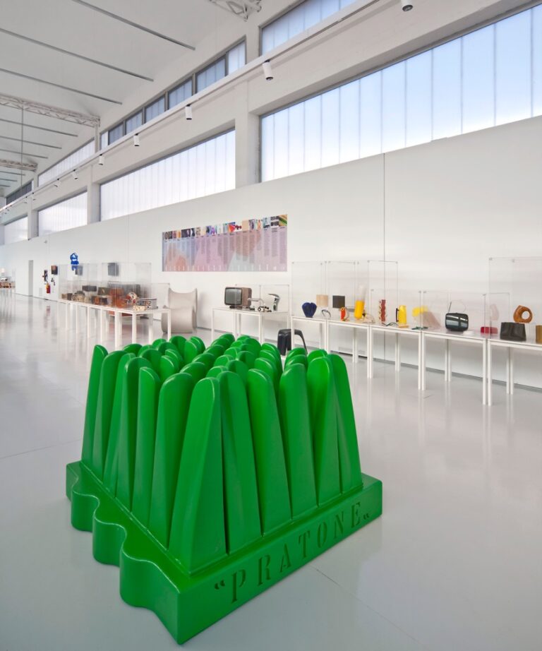 Plastic Days - veduta della mostra presso il MEF, Torino 2015 - ©Beppe Giardino Mef
