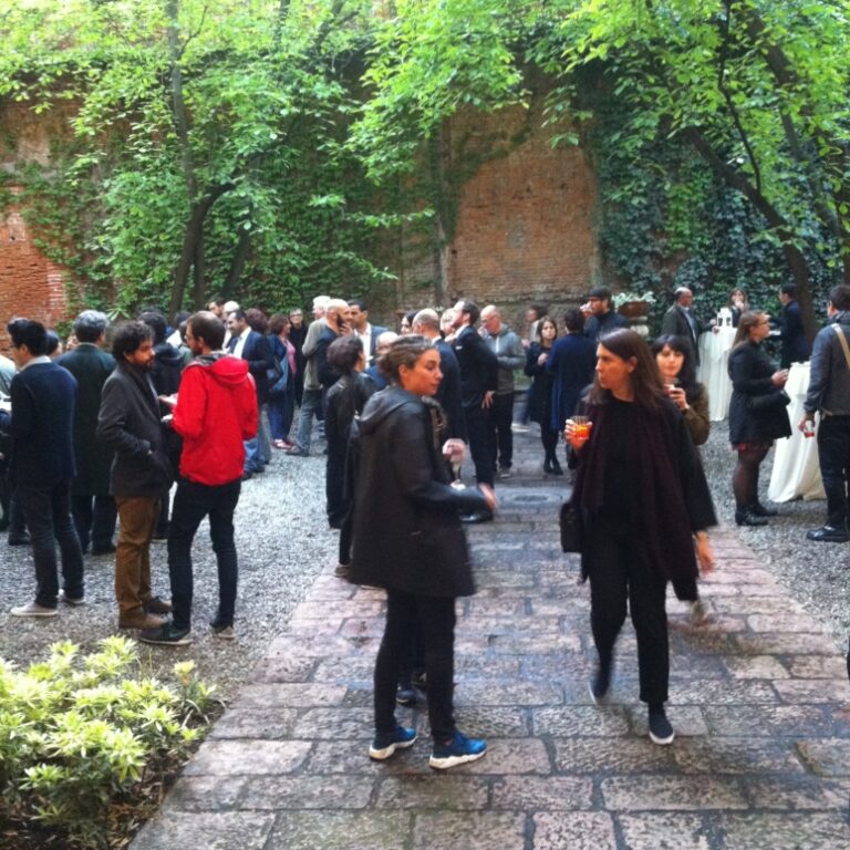 Presentazione Biennale dellArchitettura di Chicago Palazzo Clerici 1 Joseph Grima racconta a Milano la nuova Biennale dell'Architettura di Chicago. Ecco chiccera al cocktail nella splendida scenografia di Palazzo Clerici