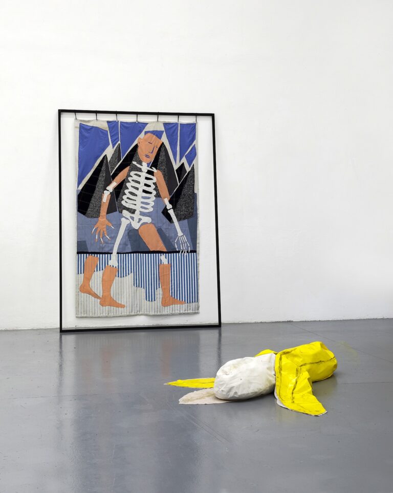 Ulrika Segerberg - FastForward_Rewind - 2014 & Not so rigid Structures (banana) - 2015 - dispari&dispari project - Reggio Emilia