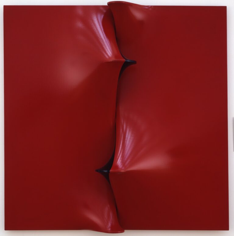 Agostino Bonalumi, Rosso e nero, 1968