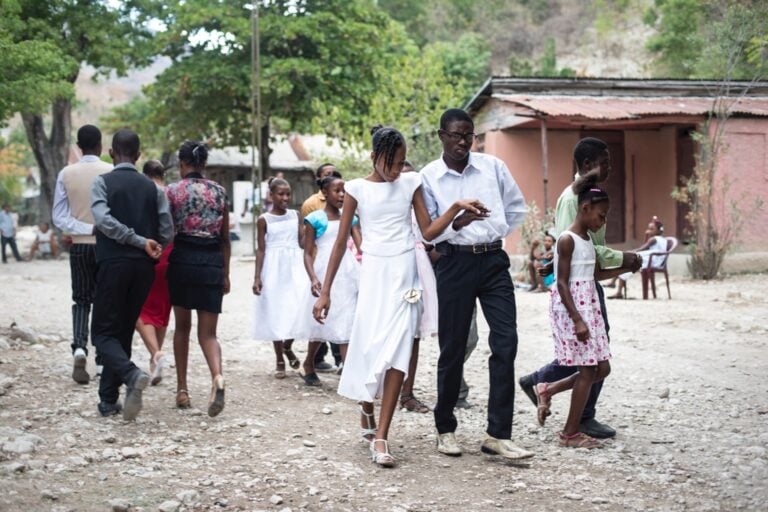 Biennale di Venezia 2015 – Padiglione Polonia – C.T. Jasper & Joanna Malinowska - Halka-Haiti. 18°48’05”N 72°23’01”W – still da video