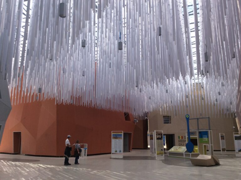 Cluster isole e mare Expo Milano 2015 Expo Updates: un’idea intelligente, ma ancora incompiuta. Ecco tutte le immagini dei Cluster tematici, dal caffè al riso