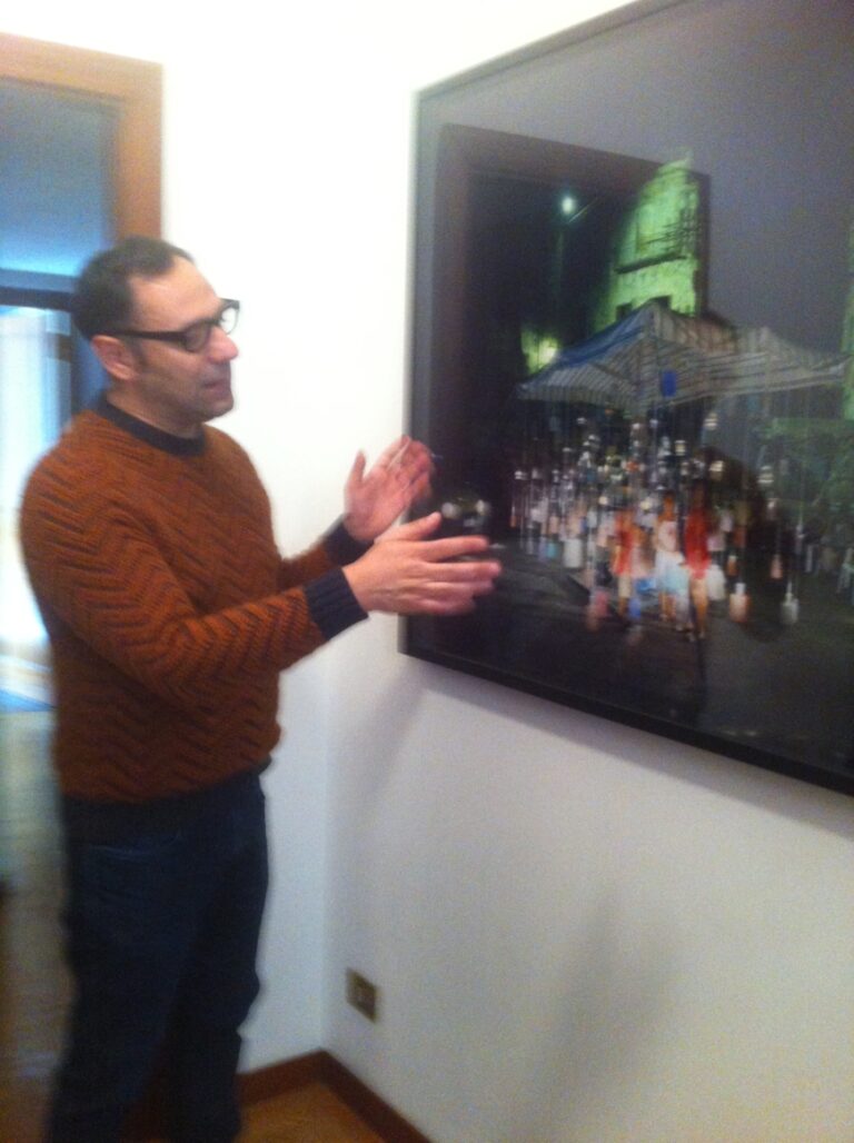 Con Marcello Maloberti nel suo studio di Milano Foto Lorenzo Balbi Diario di una residenza. A Milano per MiArt e ancora a Torino, nuove tappe del viaggio in Italia dei giovani curatori stranieri in residenza alla Fondazione Sandretto Re Rebaudengo