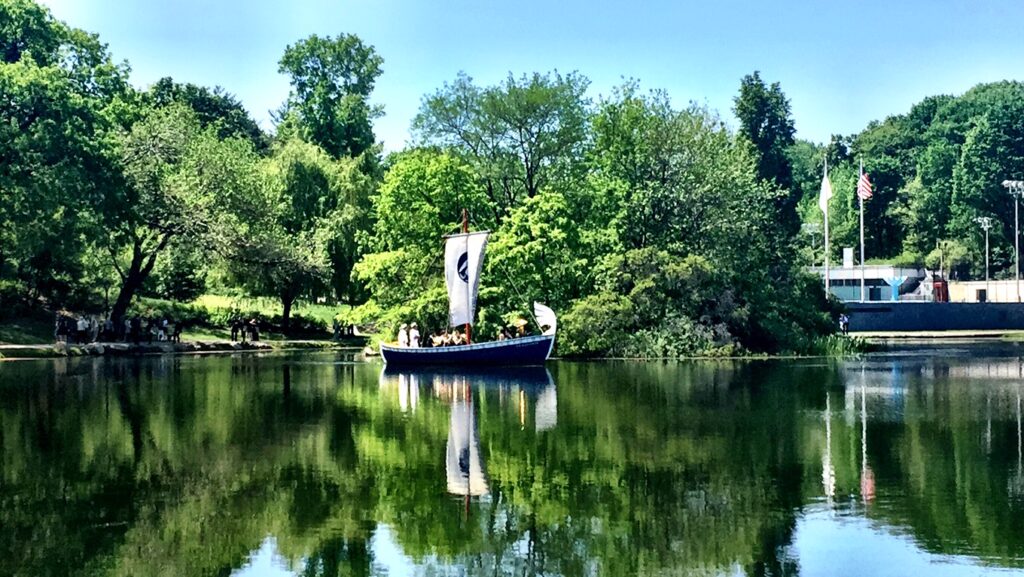 New York Updates: dopo la mega sfinge di Kara Walker quest’anno Creative Time porta ancora l’arte a Central Park. Foto e video