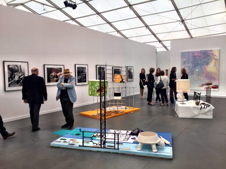 Frieze New York 2015 19 New York Updates: partita un'edizione bombastica di Frieze Art Fair. Tante foto per scoprire una fiera straordinariamente scoppiettante