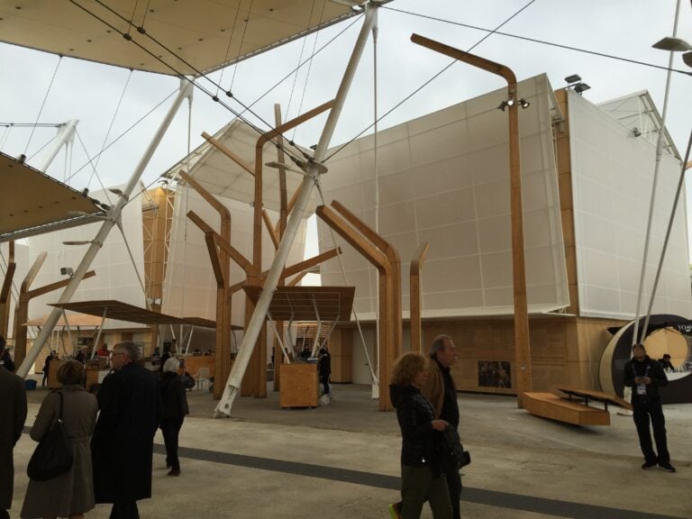 IMG 3109 Expo Updates: Milano ce l'ha fatta? Colpo d'occhio spettacolare, allestimenti grandiosi, pochi apparenti disguidi. Ecco le prime immagini dal Decumano