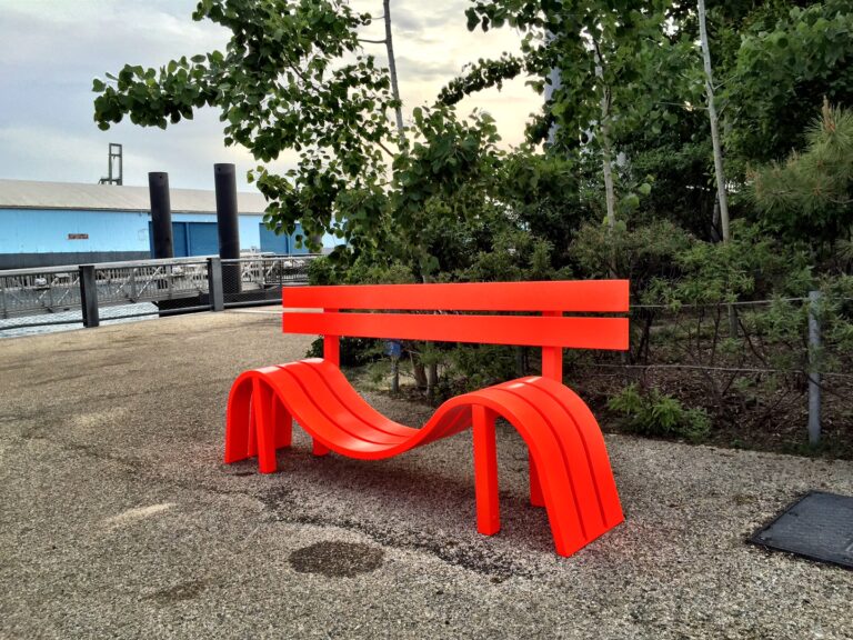 Jeppe Hein Brooklyn Bridge Park New York 6 New York Updates: il Public Art Fund porta Jeppe Hein nel nuovo Brooklyn Bridge Park. Panchine fluo per sedersi a guardare Manhattan