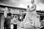 Lallestimento della Grande Madre allExpo 2015 Con un ritardo di 73 anni, la Grande Madre di Fausto Melotti arriva all’Expo. Ecco la photogallery dell’allestimento della colossale scultura