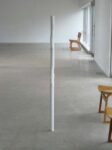 Michael E. Smith, Untitled, 2014, Clarinetti, tubo in pvc. Courtesy l’artista e KOW, Berlin & Susanne Hillberry