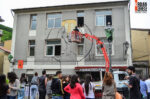 Street art a scuola. Mr. Klevra dipinge la facciata dell’Istituto Confalonieri di Campagna. Un’immagine sacra, in memoria di uomini che conobbero il sacrificio
