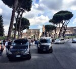 Uber Tour Uber per i monumenti. Il Tribunale blocca Uber Pop ma in tutta risposta la app californiana lancia Uber Tour a Roma. Ecco di cosa si tratta