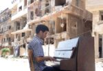 Aeham Ahmad 2 Il pianista in trincea. L’omaggio di Eron a Aeham Ahmad