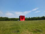 Anish Kapoor Versailles Sectional body preparing for Monadic singularity 2015 Courtesy Kapoor Studio Kamel Mennour e Lisson Gallery © Silvia Neri Anish Kapoor a Versailles, ecco le immagini in anteprima. Sei grandi sculture in dialogo con i giardini del castello sempre più aperto al contemporaneo