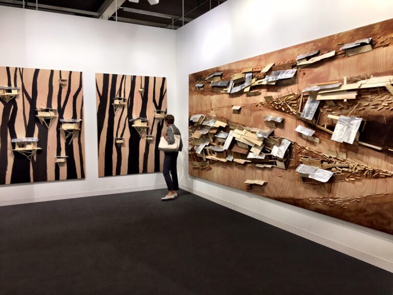 Art Basel 2015 Basilea 12 Basel Updates: immagini dalla regina delle fiere. "Already sold" spesso pronunciato dai galleristi di Art Basel: vendite elevate anche per le generazioni più recenti